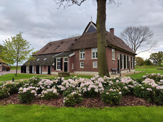 Tuinclub De Hofdames bezoekt De Parel van Twente, een buitenkansje!
