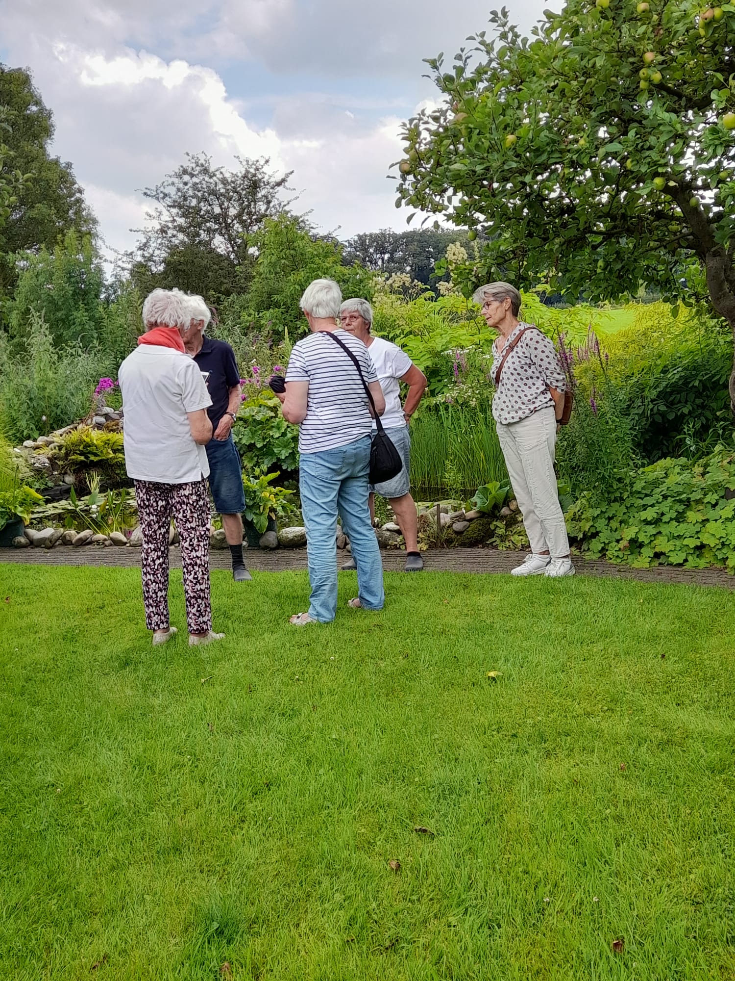 2024 juli – Tuinbezoek in Terwolde door Tuinclub Bloesem