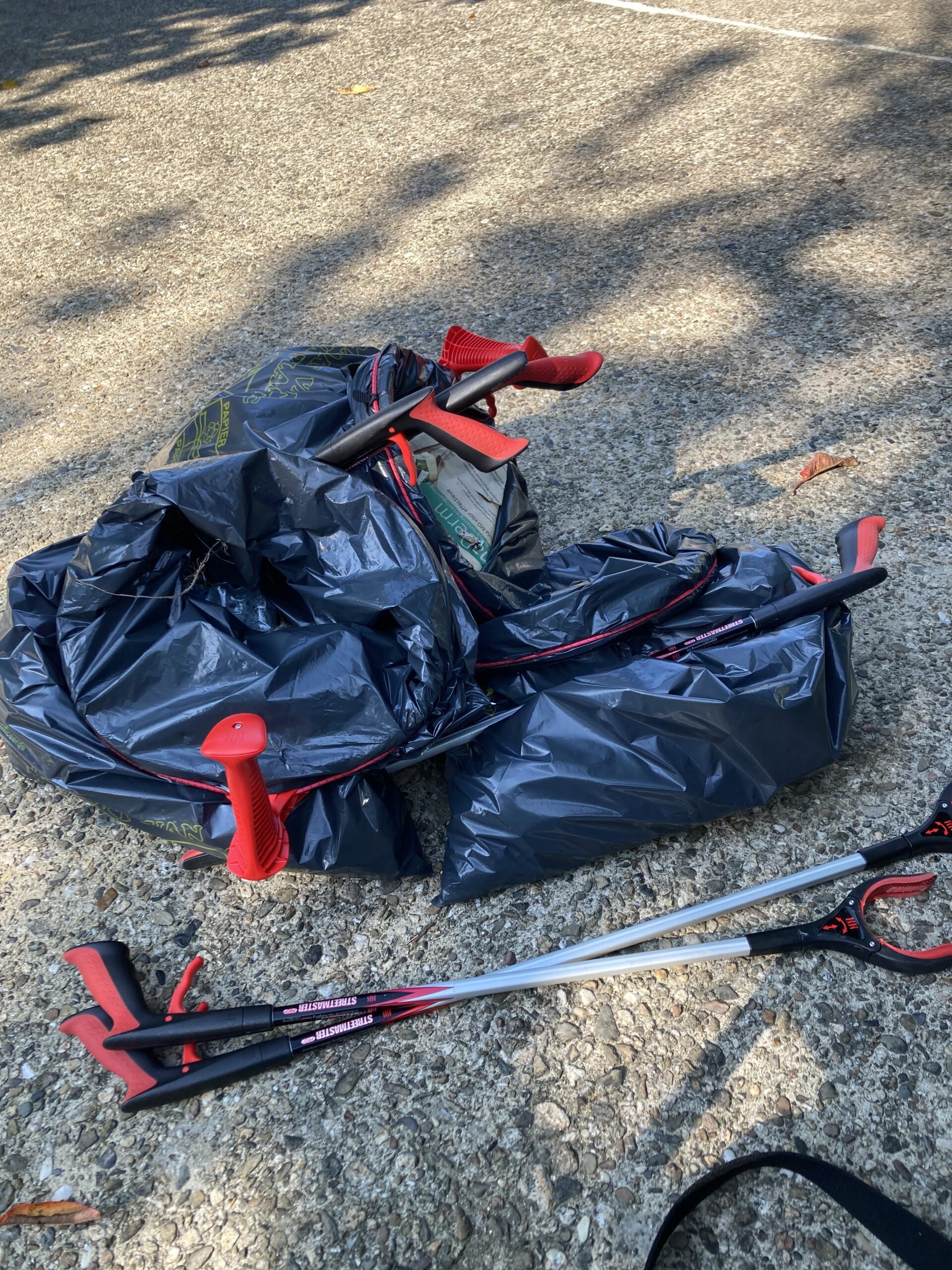 Vrouwen van Nu Twisk niet vies van Clean Up Day