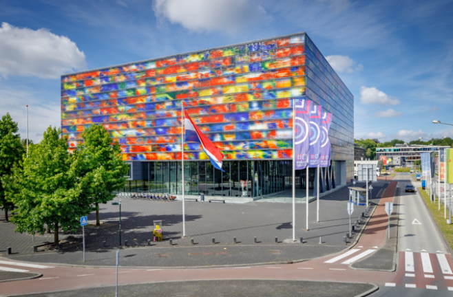 Naar mediapark in Hilversum