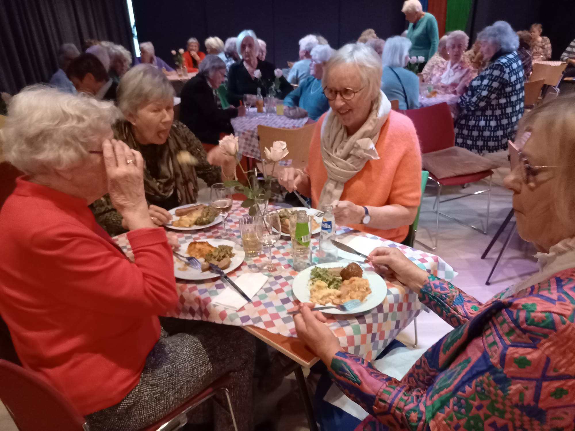 Op 9 oktober vierde afdeling Waddinxveen haar 90 jarig bestaan