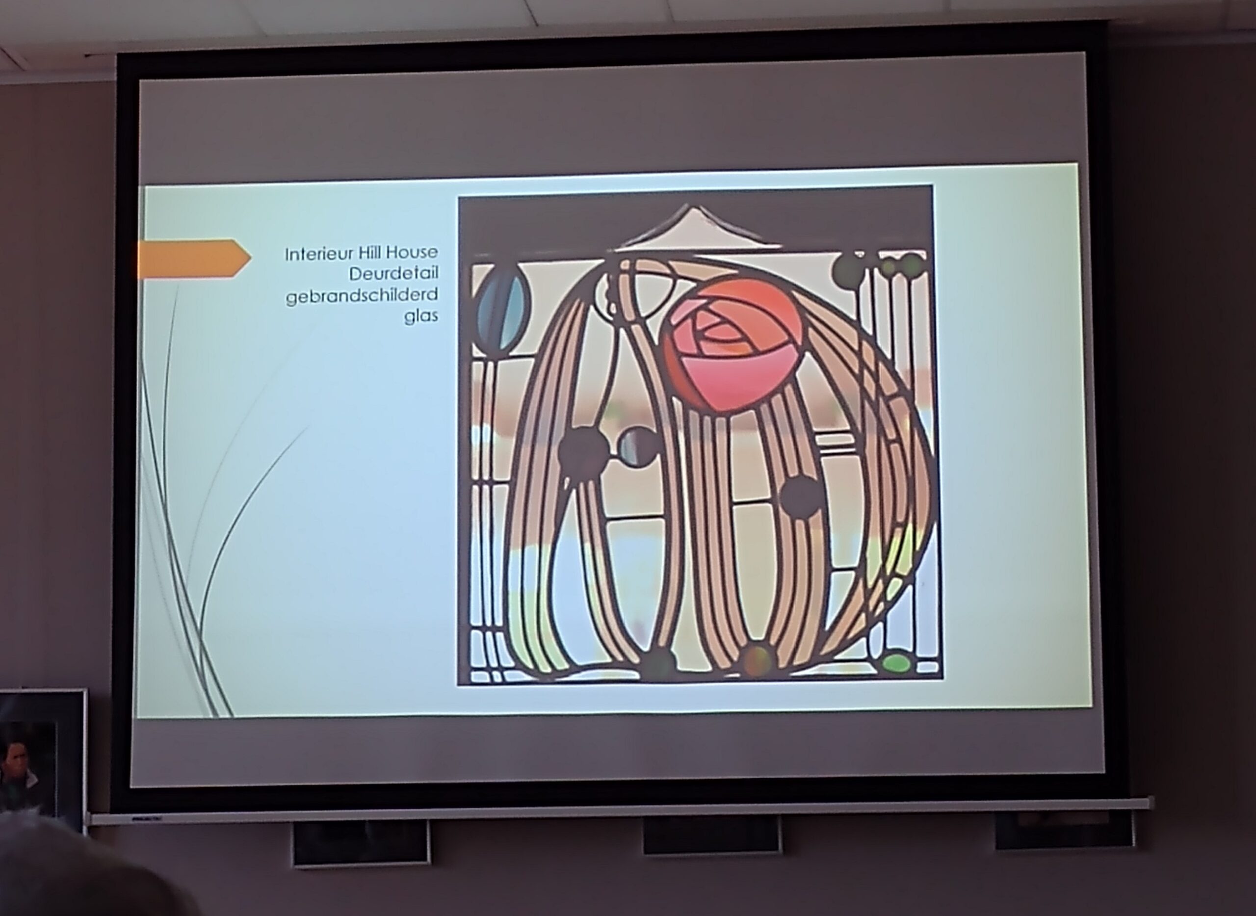 2025 maart – Kunst bij de Koffie les 3: Architectuur, interieurontwerp en schilderkunst van het echtpaar Mackintosh en Mac Donald