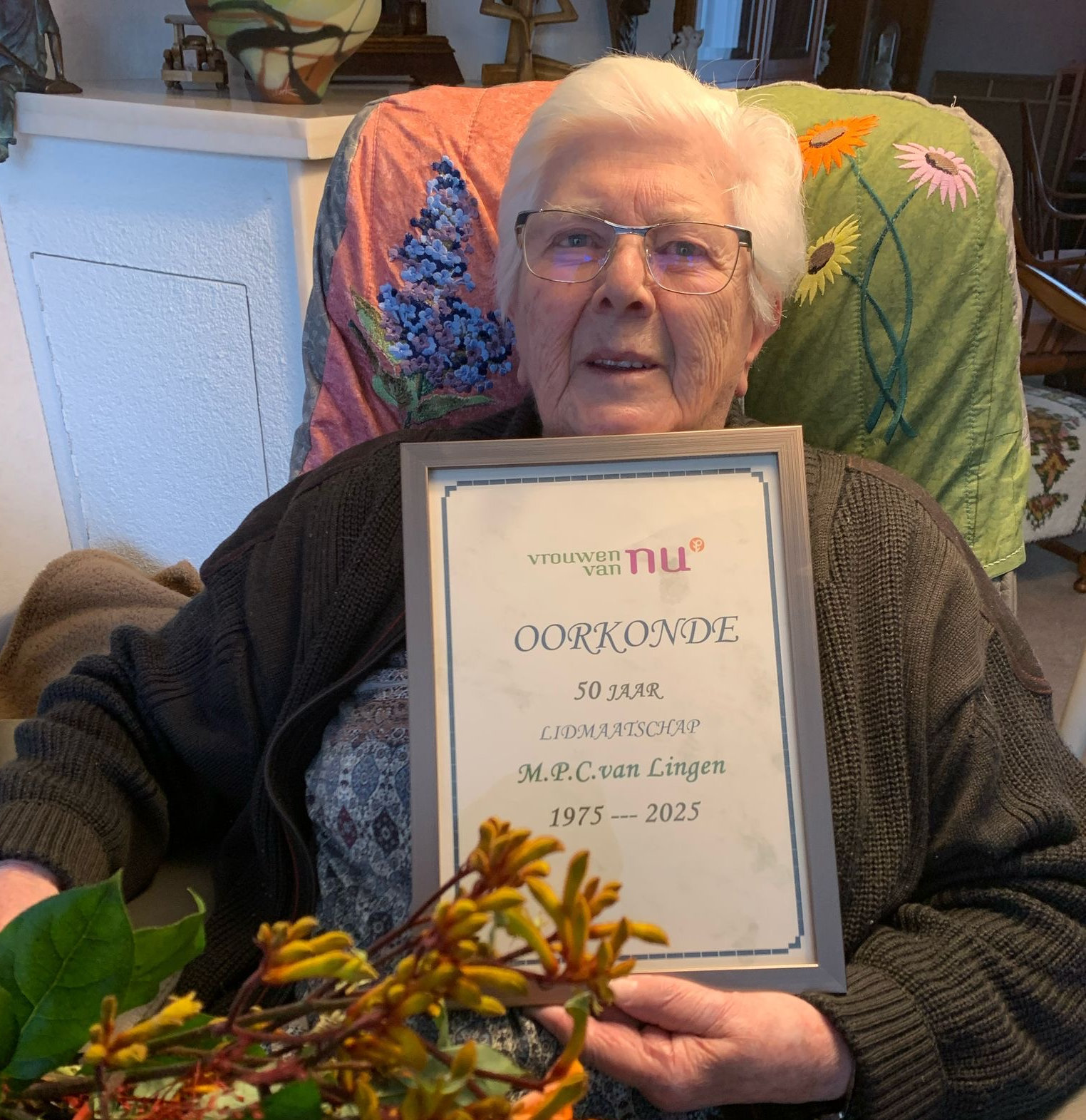 Talin Van Rie Rie van Lingen 50 jaar lid. - Vrouwen van Nu