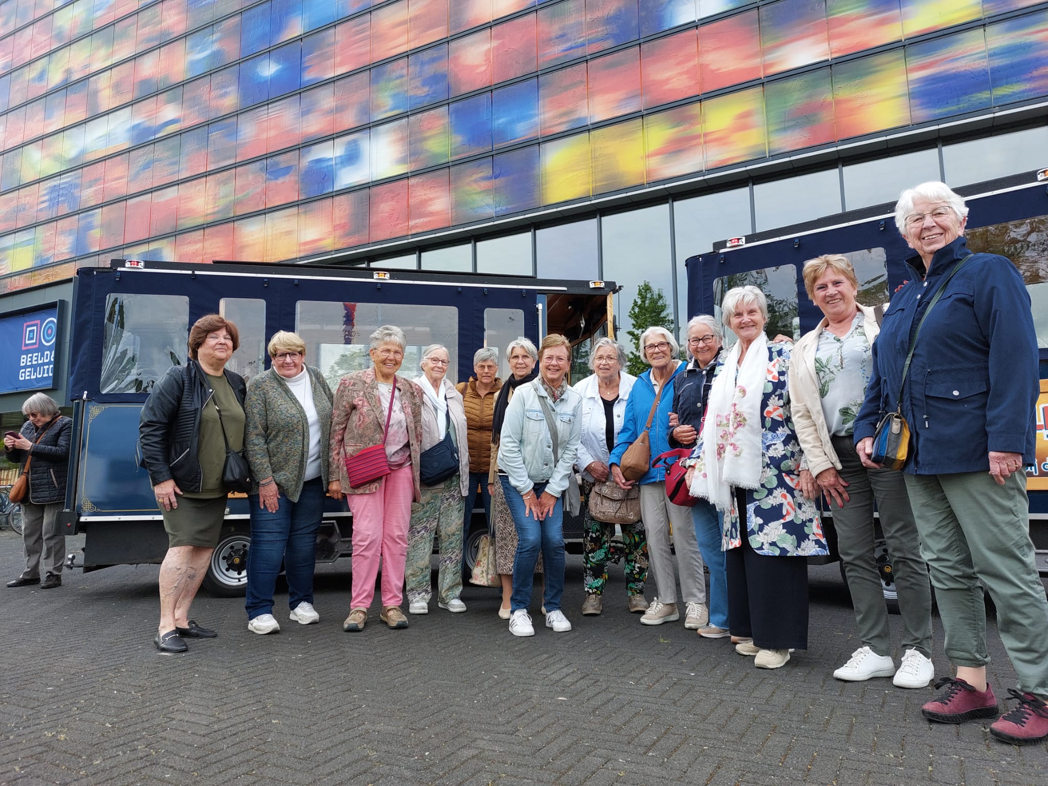 Dagtocht naar het museum voor beeld en geluid in Hilversum op 7 mei 2025