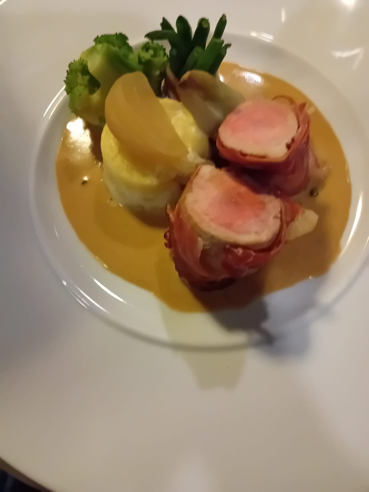6 Juni uit eten bij Dinnercafé van der Hooft
