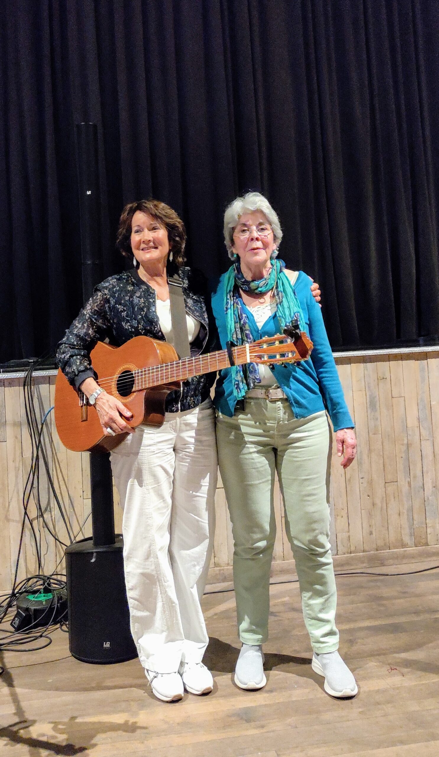 Verhalenvertelster Naomi Stern en muziek van Bodhi 14-4-2025
