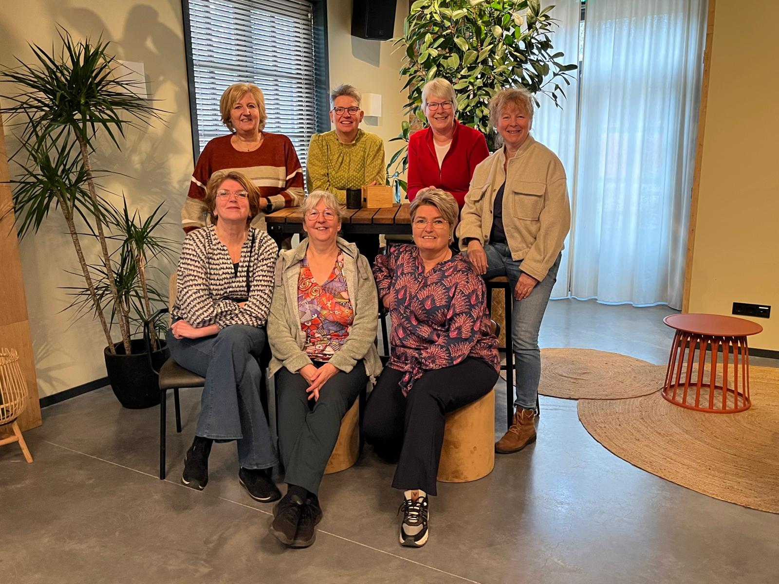 Bestuur Vrouwen van Nu afdeling Den Hout