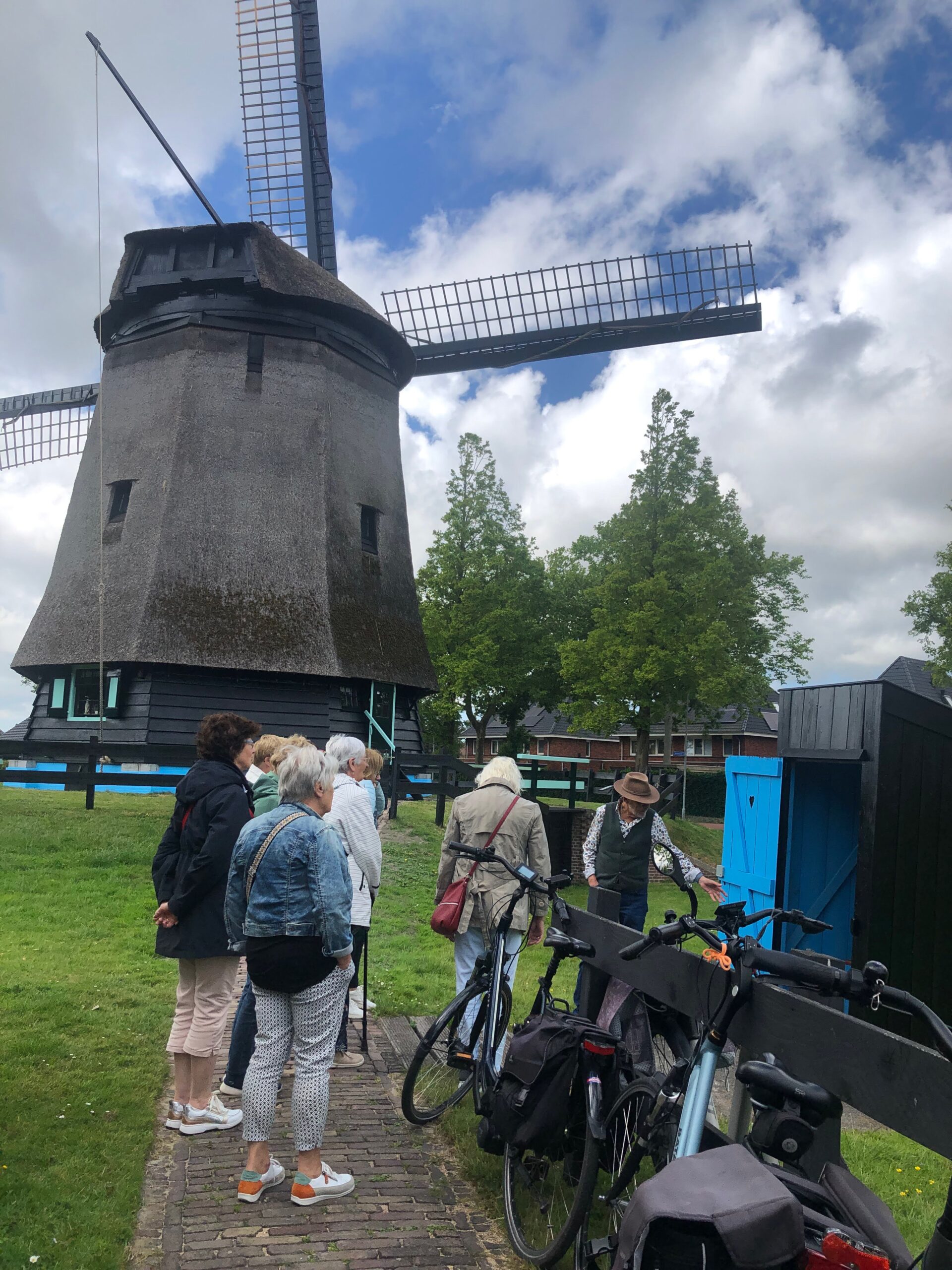 ClubOpStap 🫦🍀 De Waarlandsmolen en Molenhuijs Museum