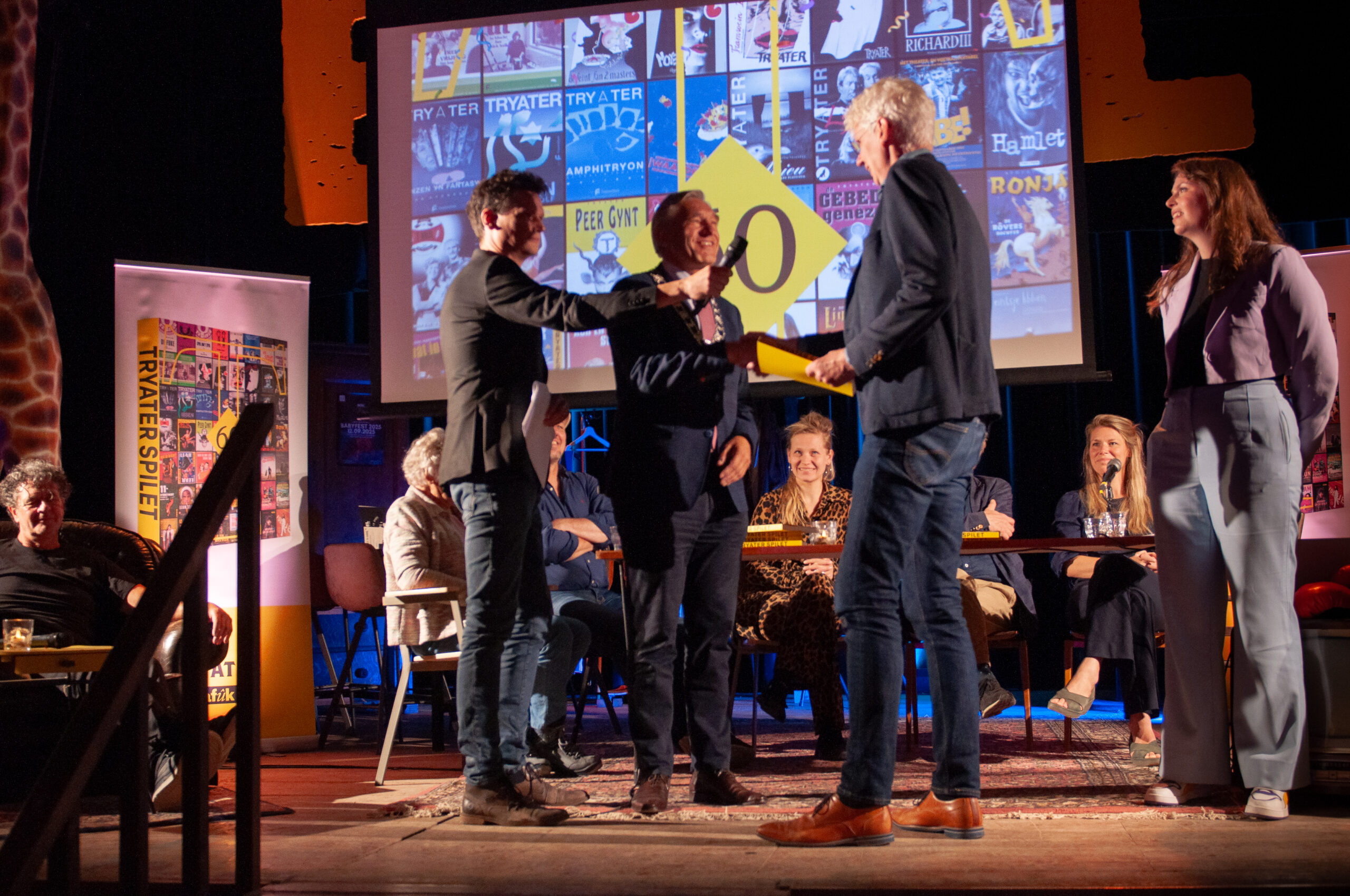 Tryater presenteert jubileumboek i.v.m. het 60-jarig jubileum