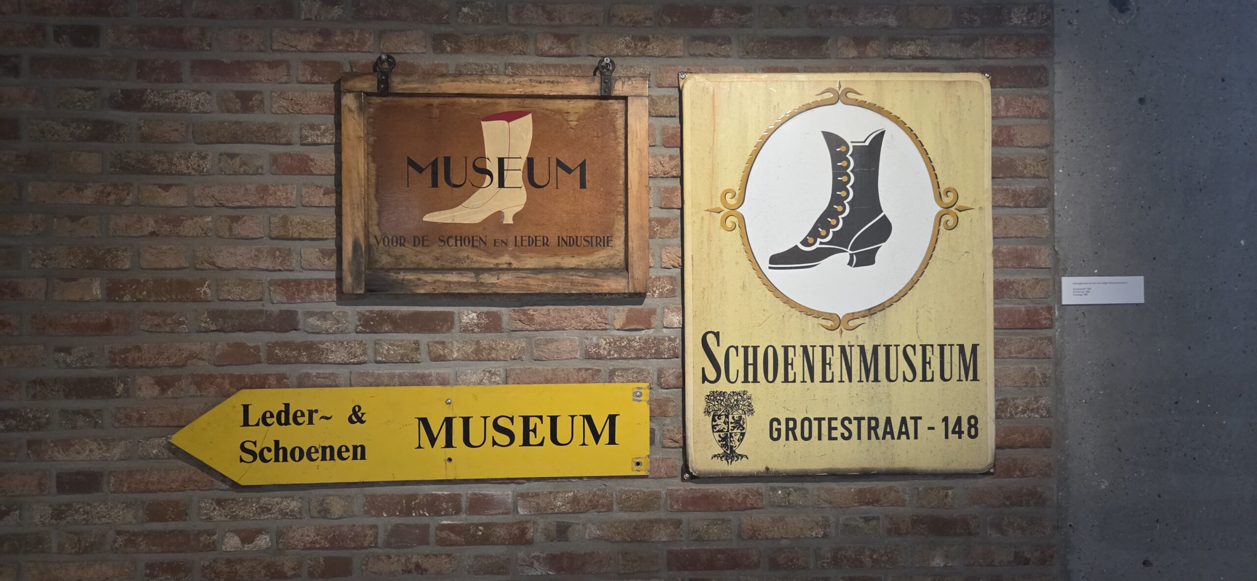 Uitstapje van de Commissie Cultuur! Met de bus naar Tilburg en Waalwijk!  Op 6 november 2025