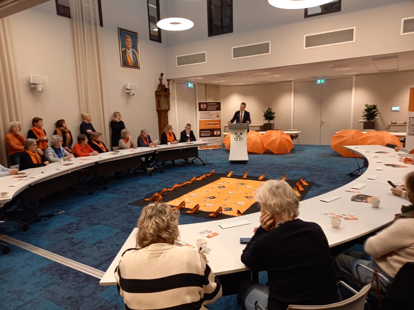 Aftrap Orange the World