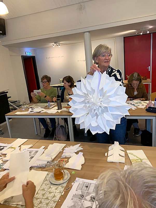 Creatief Café kerst sterren maken
