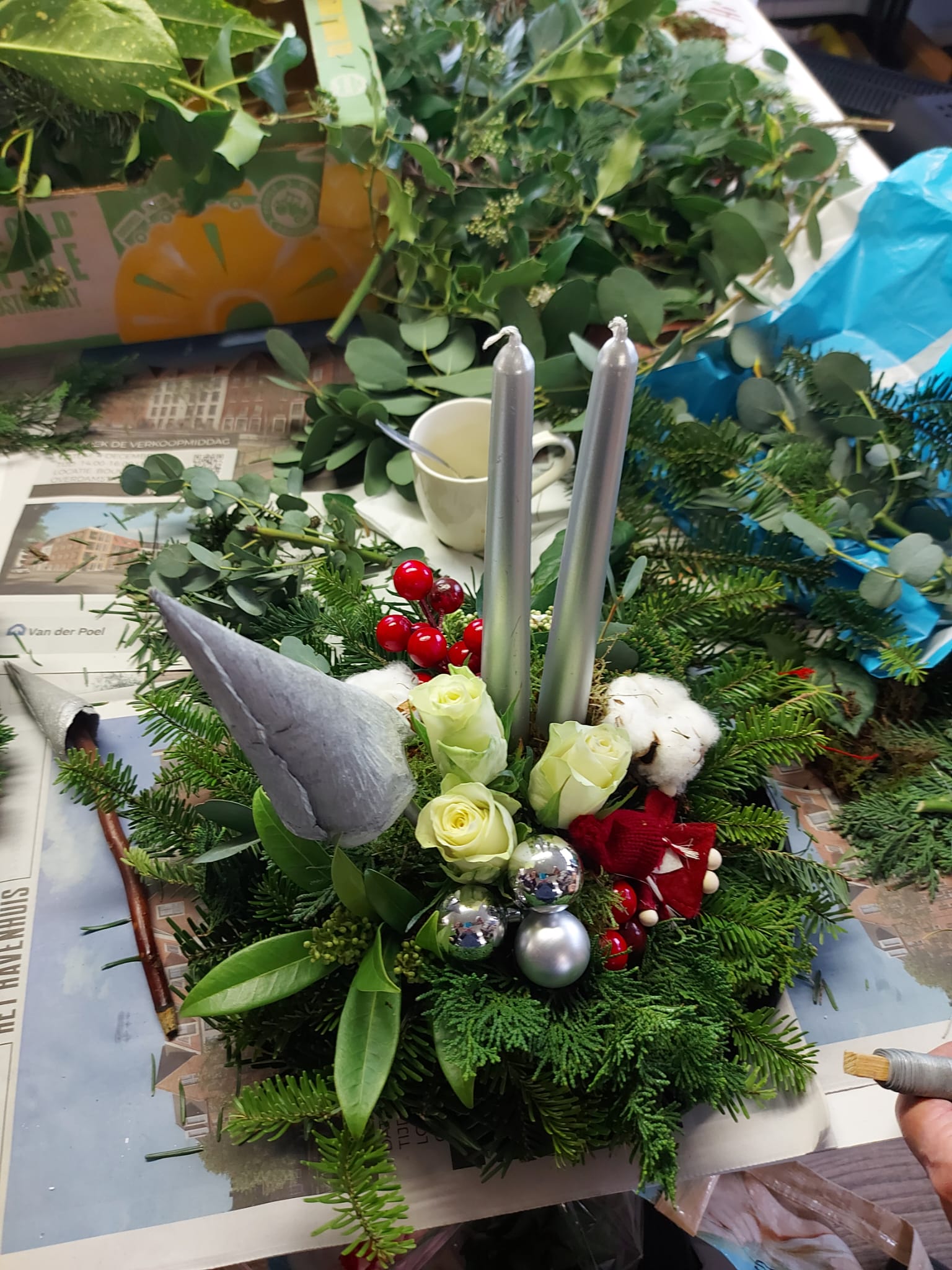 2025-12-20. Kerststukken maken.