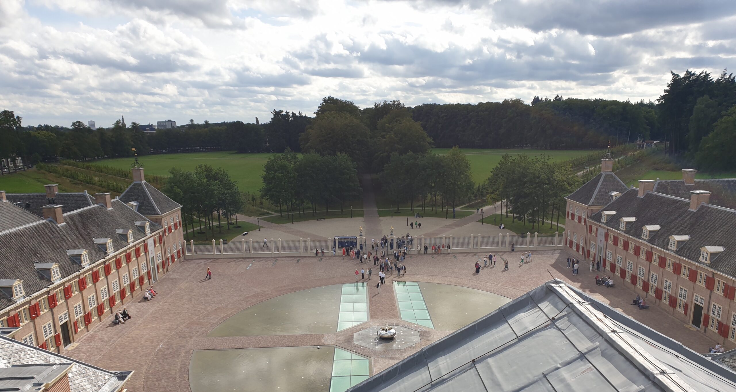 Bezoek aan de Modetentoonstelling ‘Dresscodes’ op Paleis ’t Loo