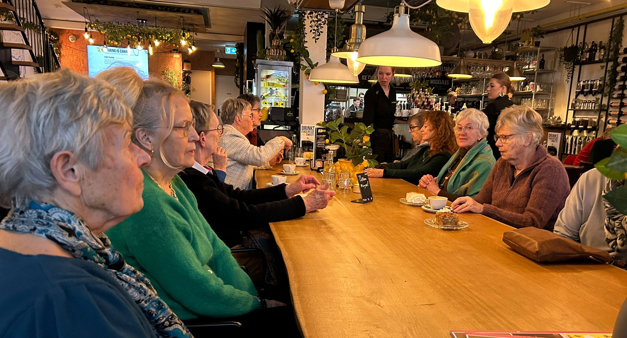 Bezoek Fries Museum 13-02-2026, tentoonstelling Wybrand de Geest, gezellige nazit bij Lazy Lemon. Er hadden zich 20 leden opgegeven.