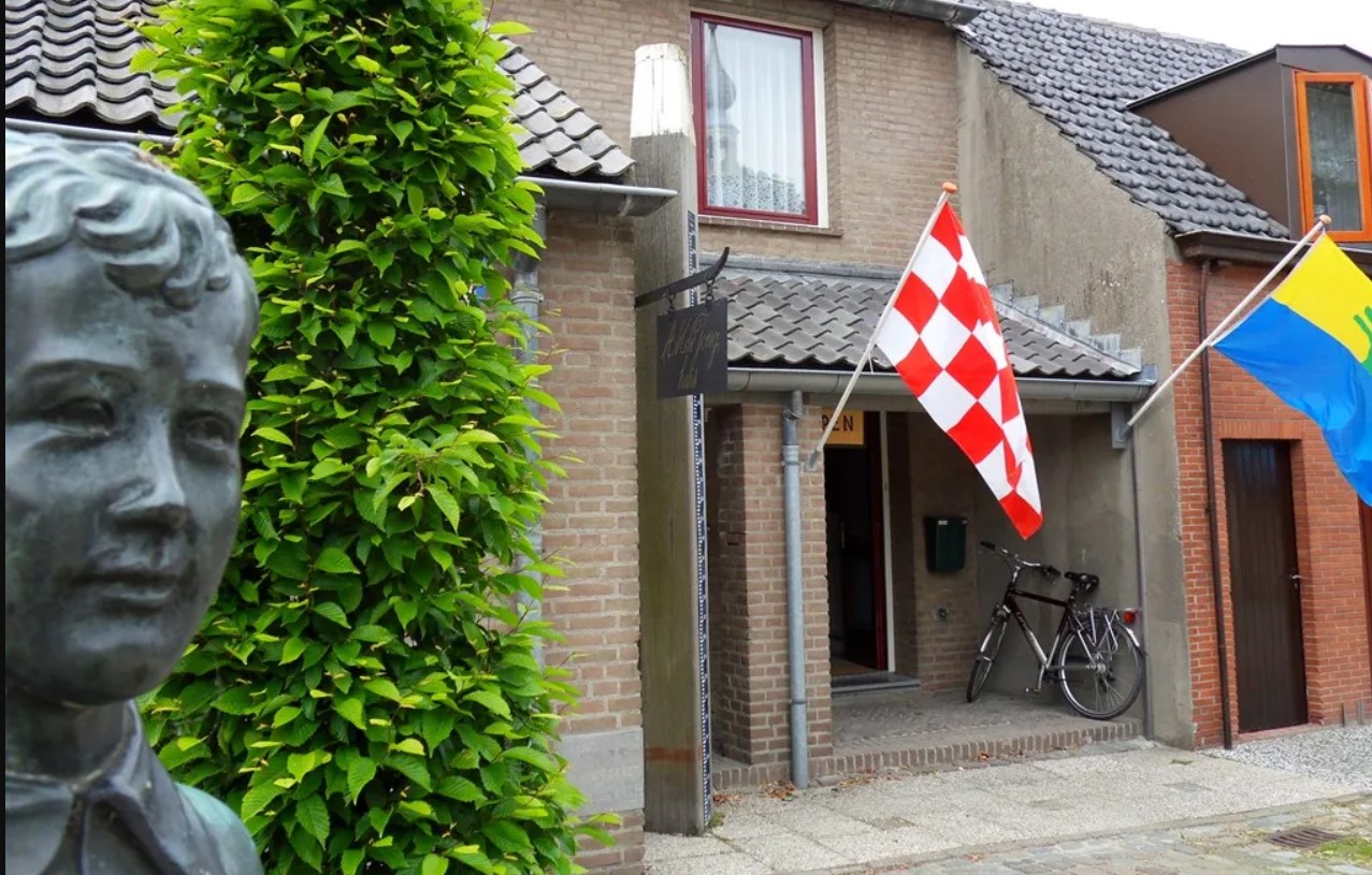 Bezoek aan het A.M. de Jongmuseum