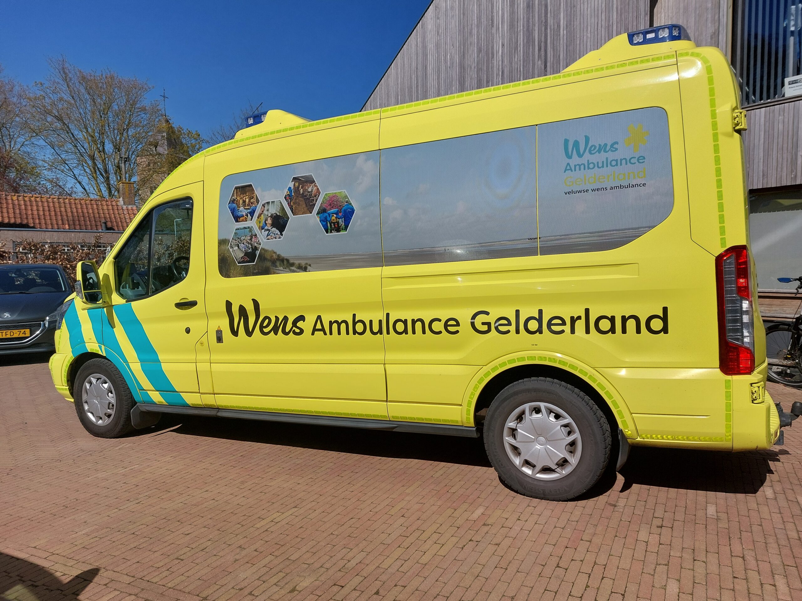 Stichting Wens Ambulance Gelderland vervoert mensen die niet lang meer te leven hebben en helpen zo hun laatste wens te vervullen. 1-04-2026