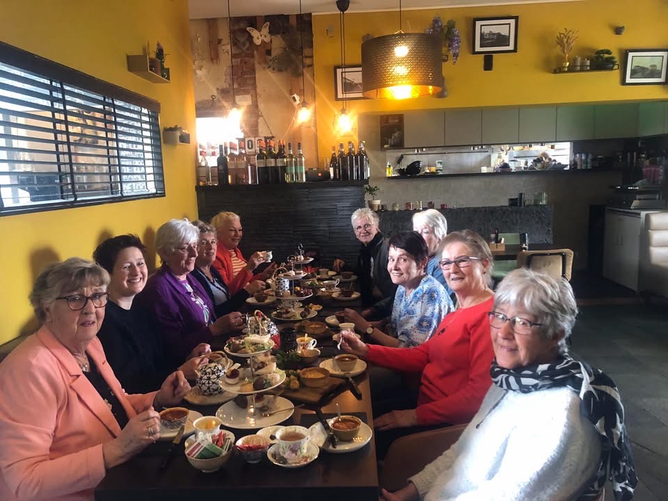 ClubOpStap 🎈HighTea in Het Perronnetje