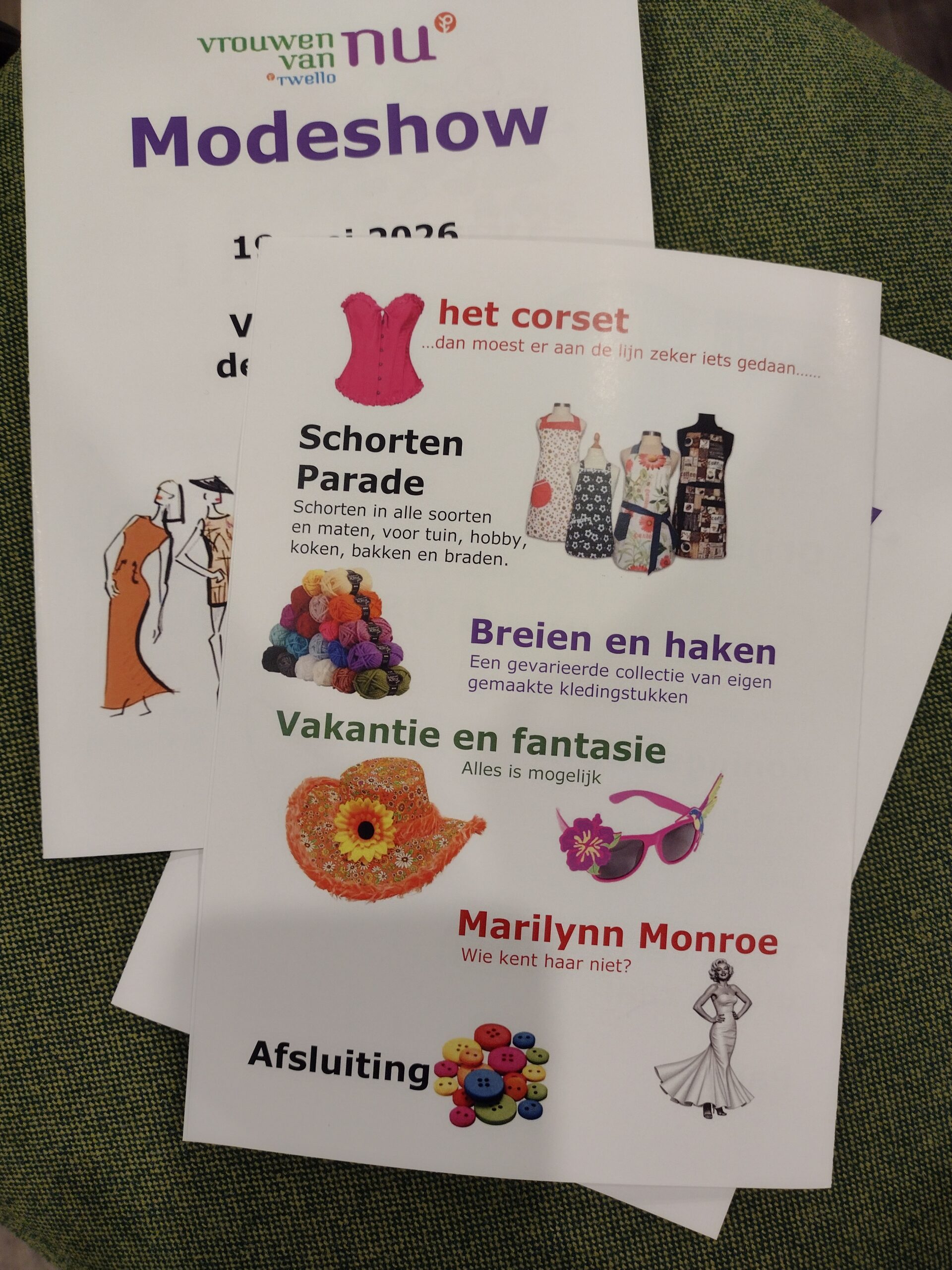2026 mei – Modeshow.  Eigen leden showen op creatieve wijze kleding en accessoires uit eigen kast