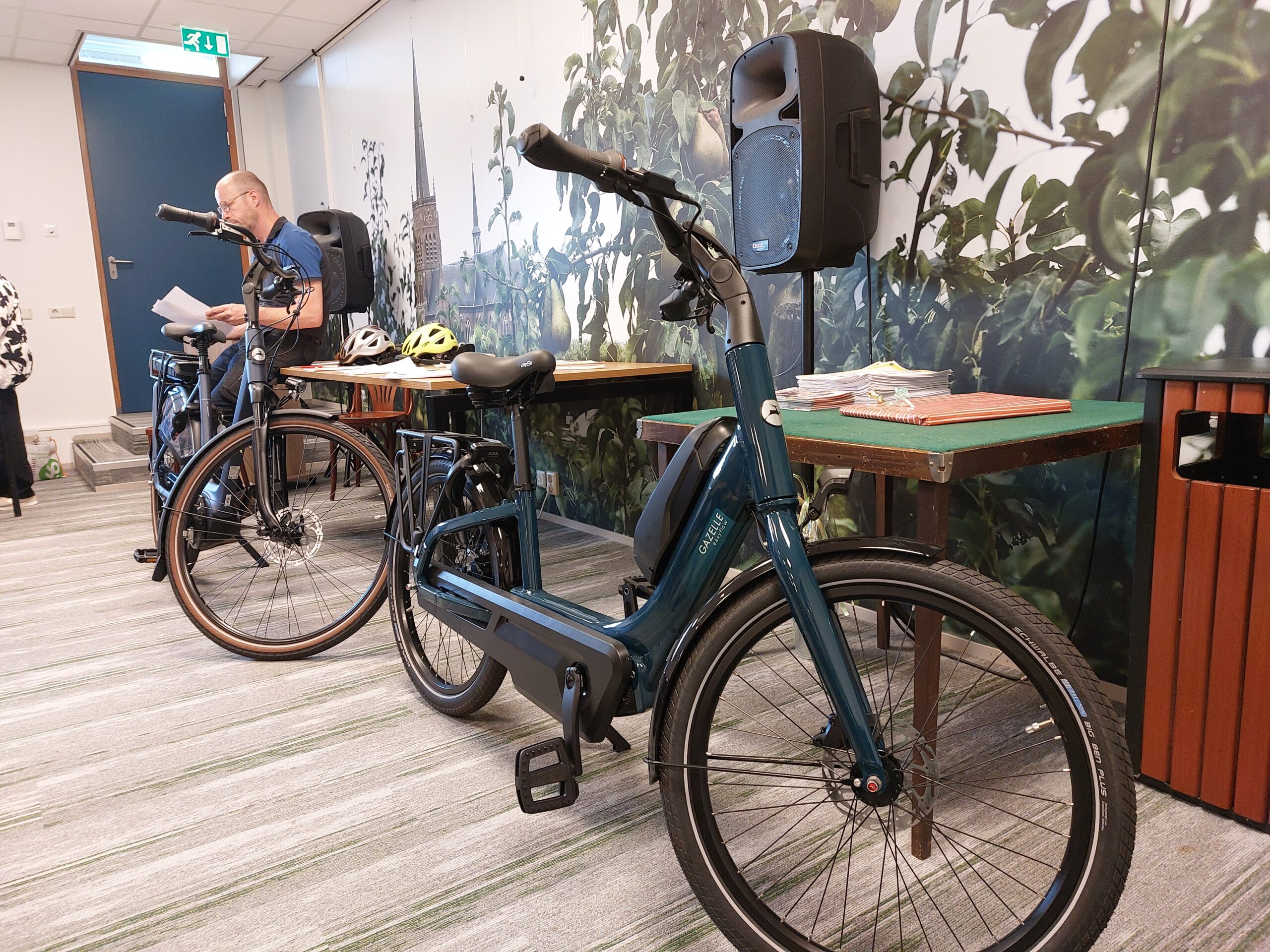 Informatieavond verzorgd door Ronald Romijnders over de elektrische fiets. Daarna een feestje ter ere van Truus Hulsen i.v.m. de koninklijke onderscheiding.