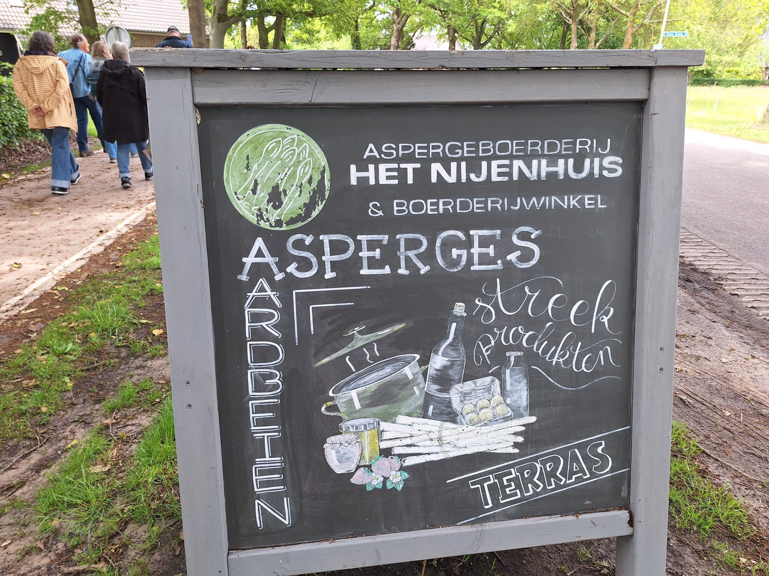 Op excursie naar Aspergeboerderij Het Nijenhuis
