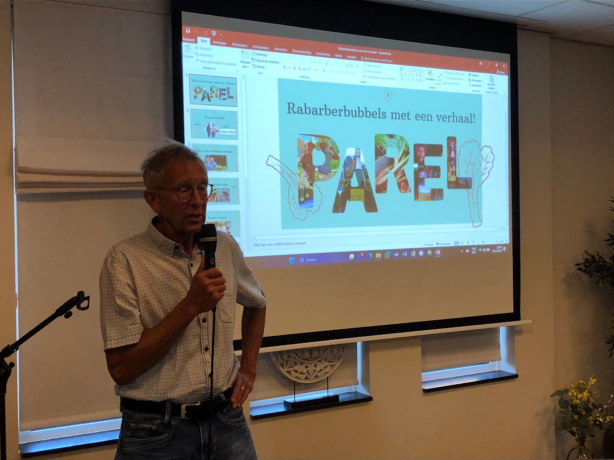 Een uitgebreide toelichting op het brouwen van “Rabarber champagne” en uiteraard het proeven van de  Champagne