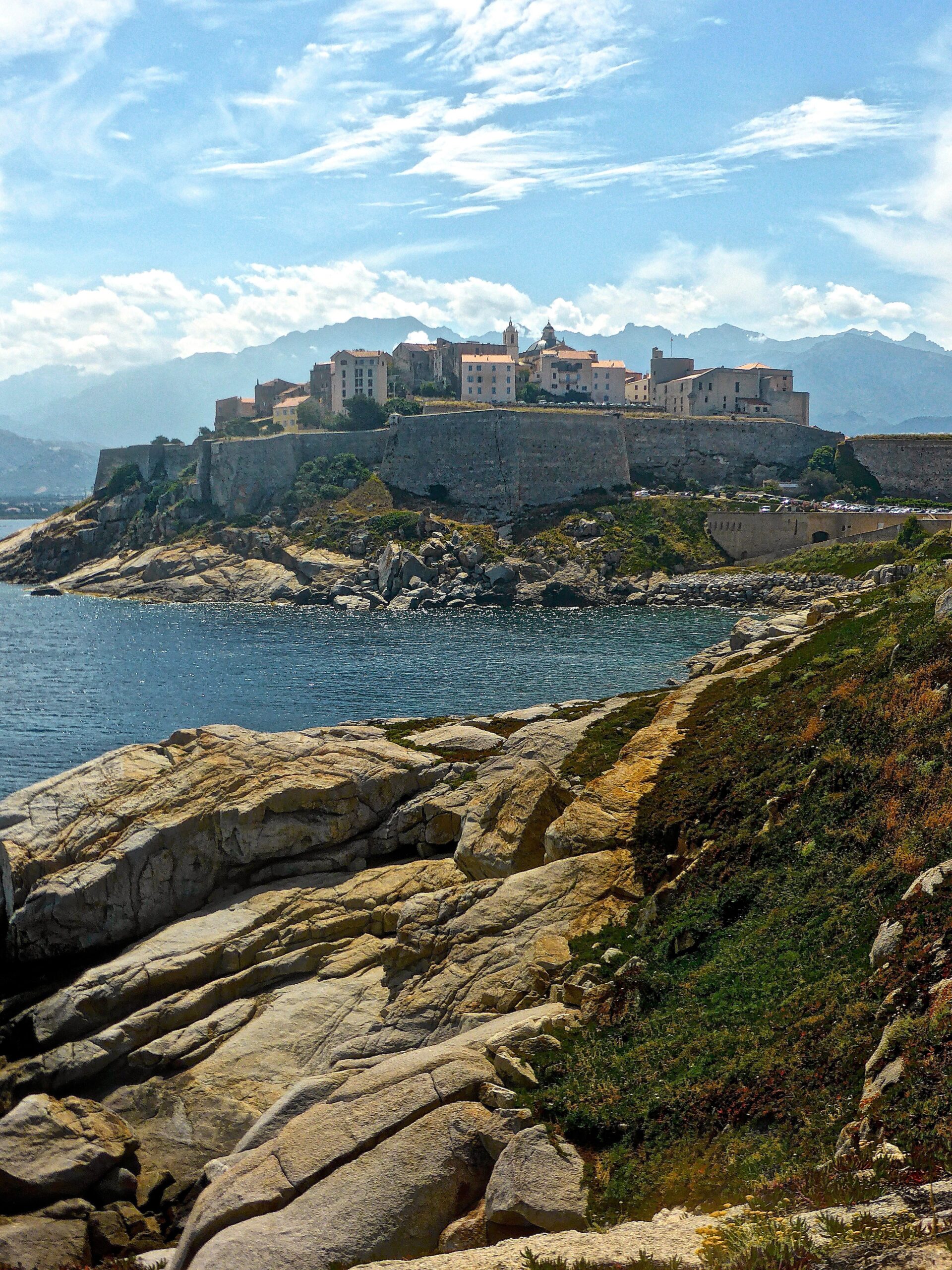 8 daagse vlieg/busreis Corsica op 8 tm 15 oktober 2027